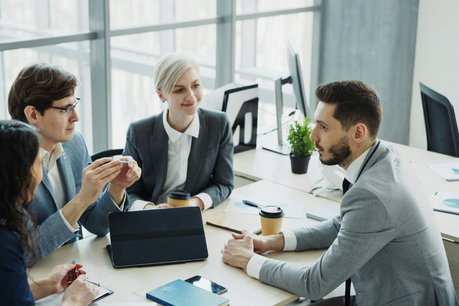 advisory services in dubai